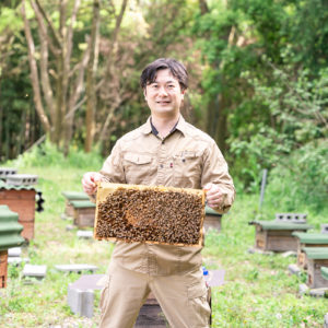 ときつ養蜂園の高級はちみつ作りに密着してみた。